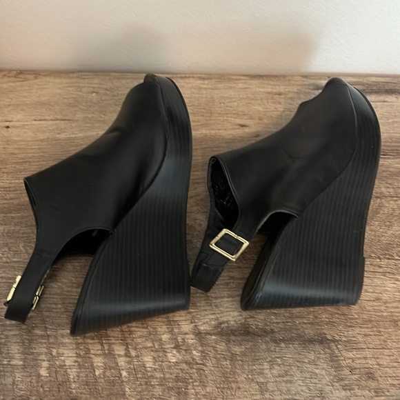 Express Peep Toe Wedges - Picture 5 of 10